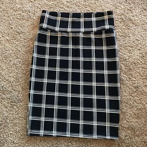 Lularoe Navy & White Cassie Pencil Skirt